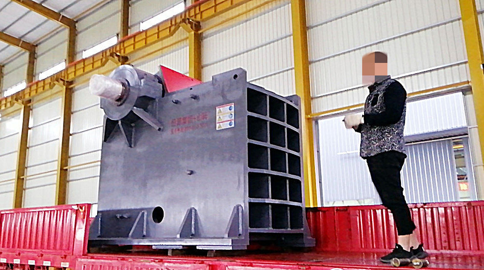 <b>一臺(tái)型號(hào)PE750*1060顎式破碎機(jī)發(fā)往湖南</b>