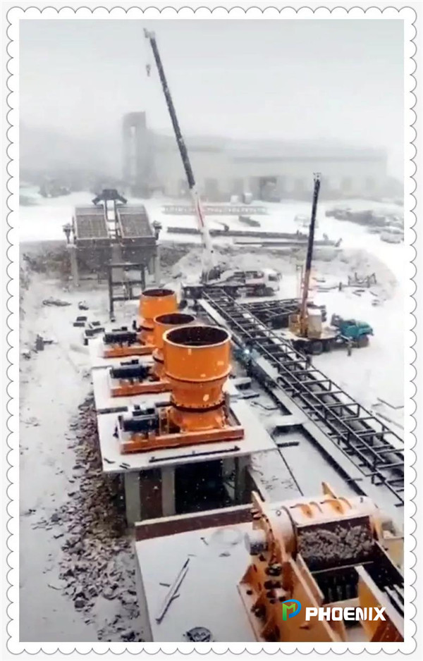 鐵礦石生產線現場雪景